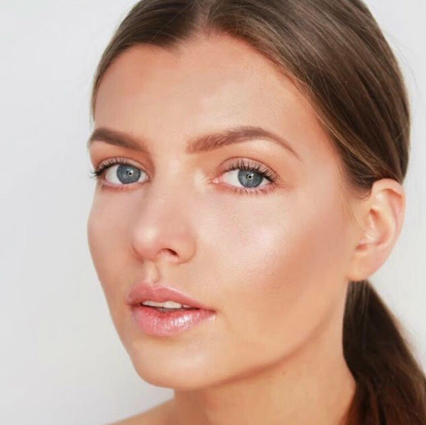 We're here to help you stay flawless ALL SUMMER LONG ~ RR's guide to summer makeup, including tips + tricks...