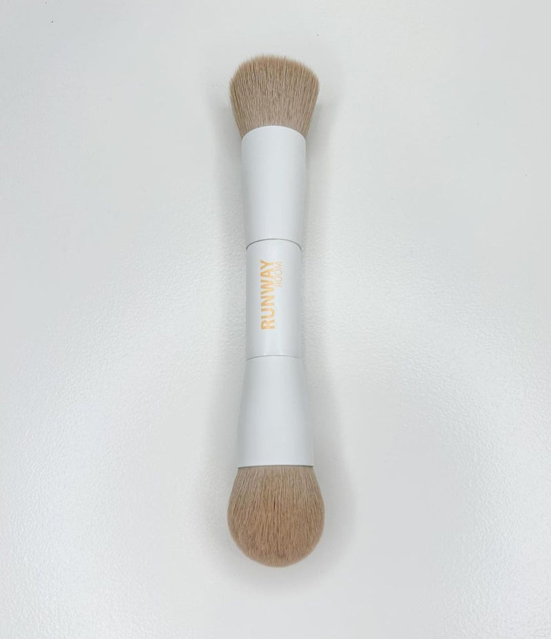 **NEW** Face Wand - Dual End Foundation/Powder Brush