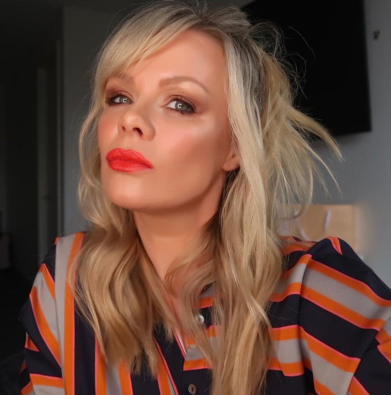 SUPERMODEL - Bold Bright Red Lipstick